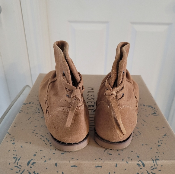 Suede bootie - Picture 4 of 5